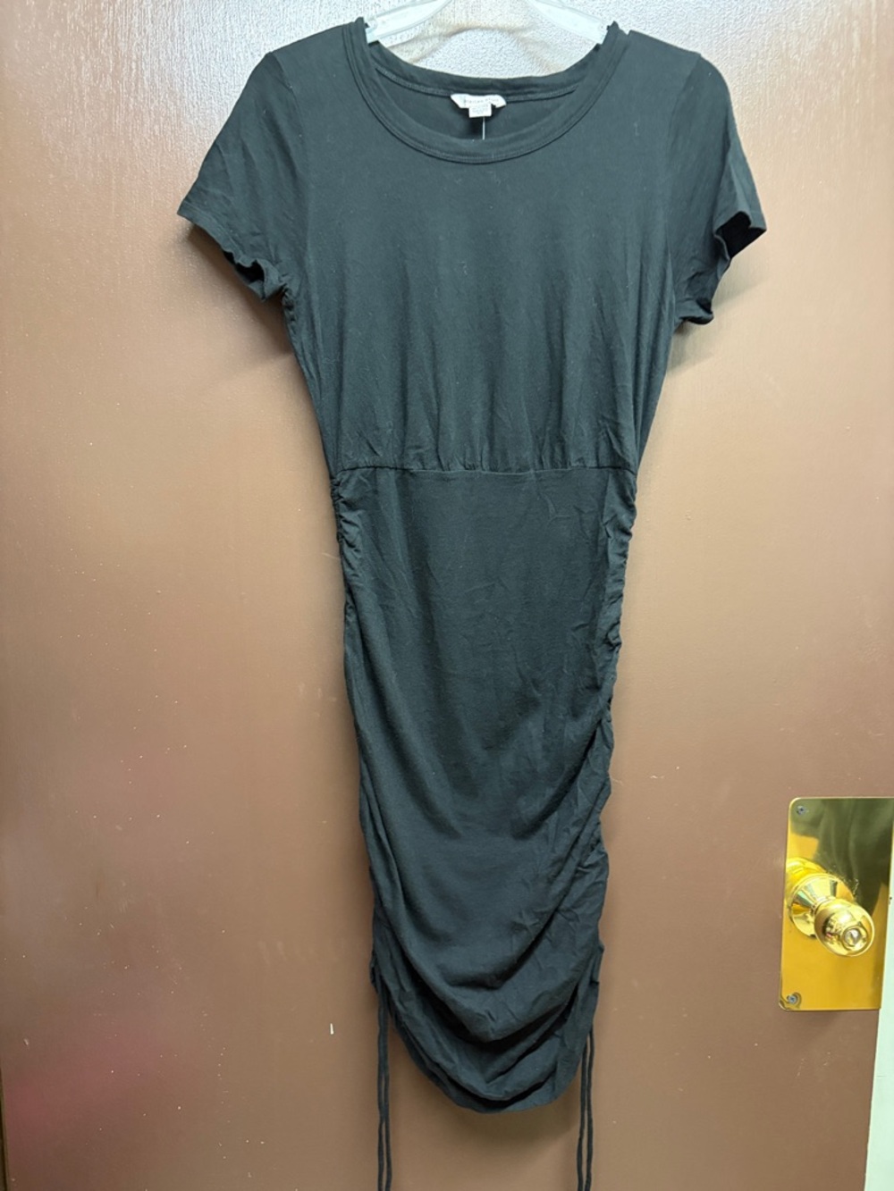 American Eagle Outfitters Black Short-Sleeve Ruched Midi Dress
